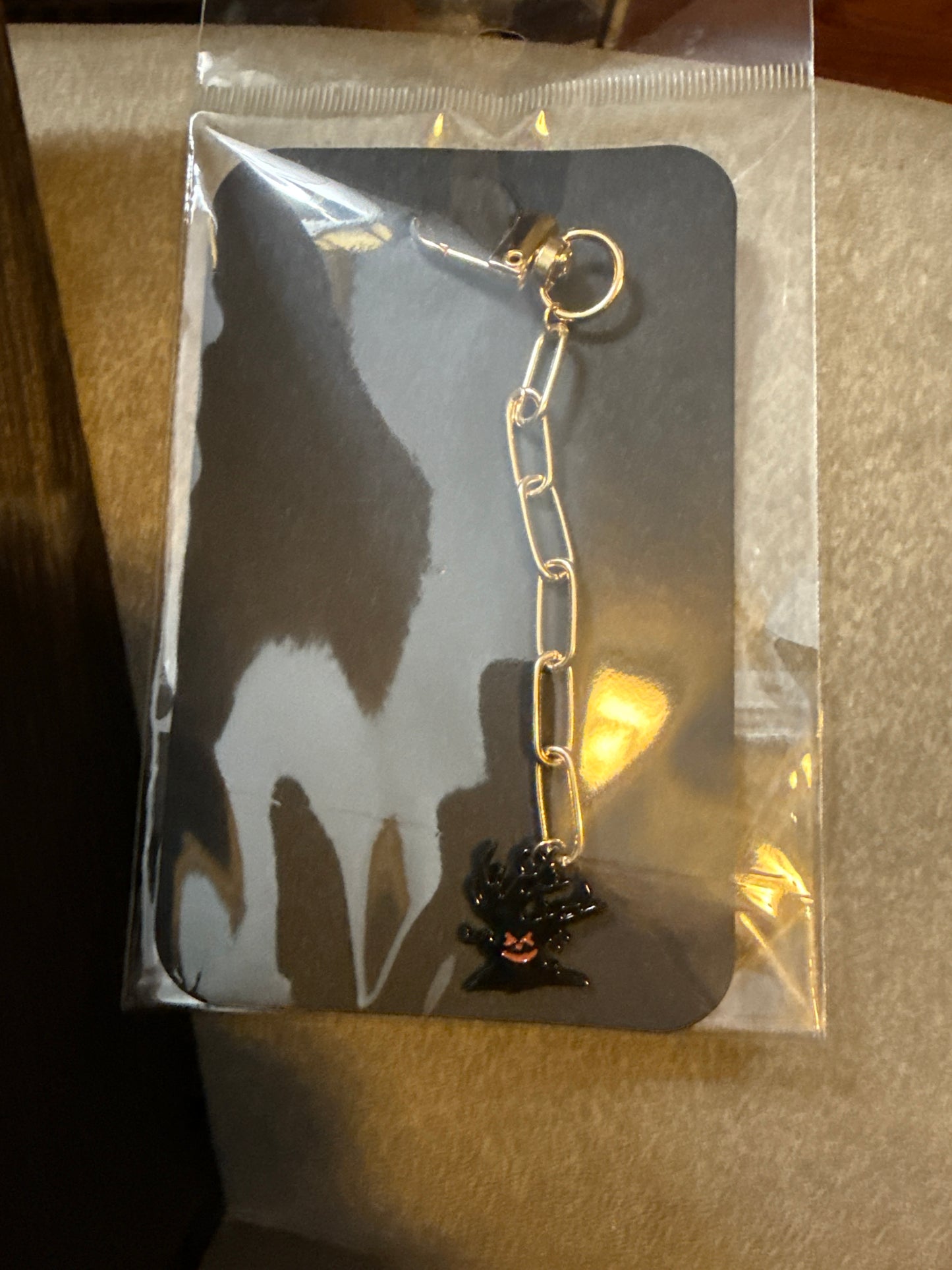 🕷️ “Cursed Forest” Spooky Tree Charm Chain Keychain 🕷️ Short