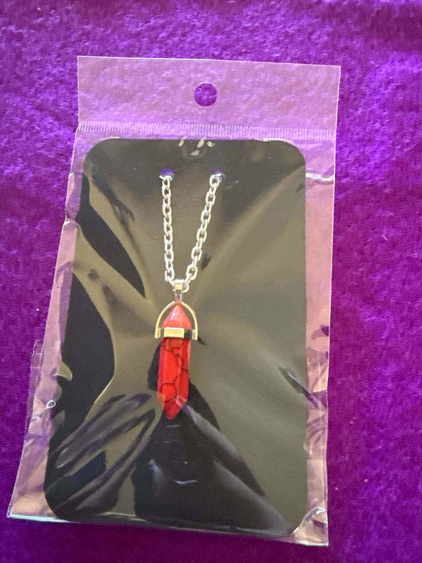 ❤️ Fireheart ✧ Red Howlite Necklace